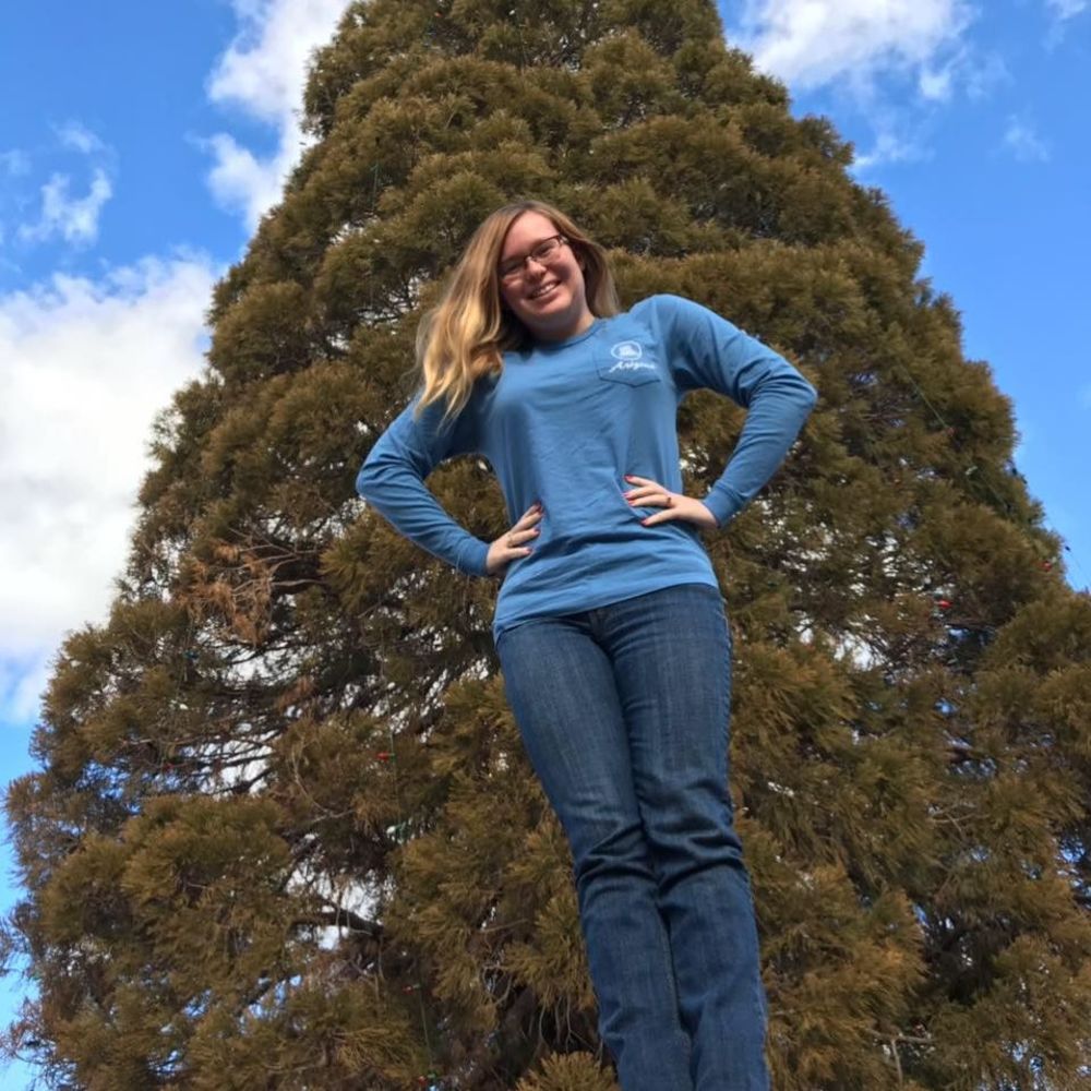 Meet your Posher, Paige!